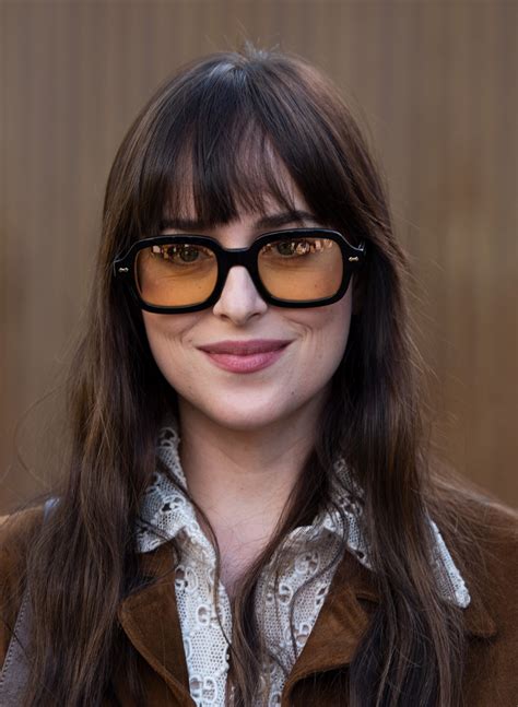 dakota johnson glasses.